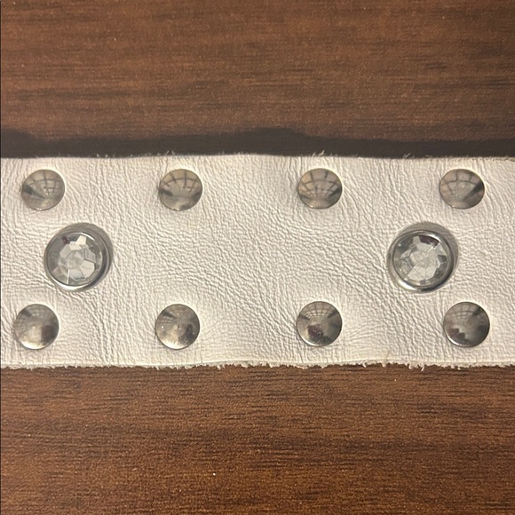 Harley-Davidson White Belt with Silver Accents - Picture 4 of 17